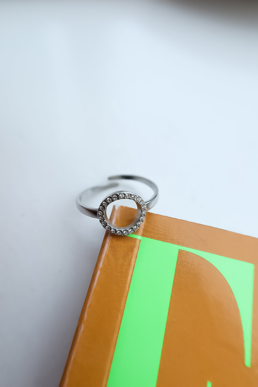 Diament Circle Ring - Frenky's Fashion