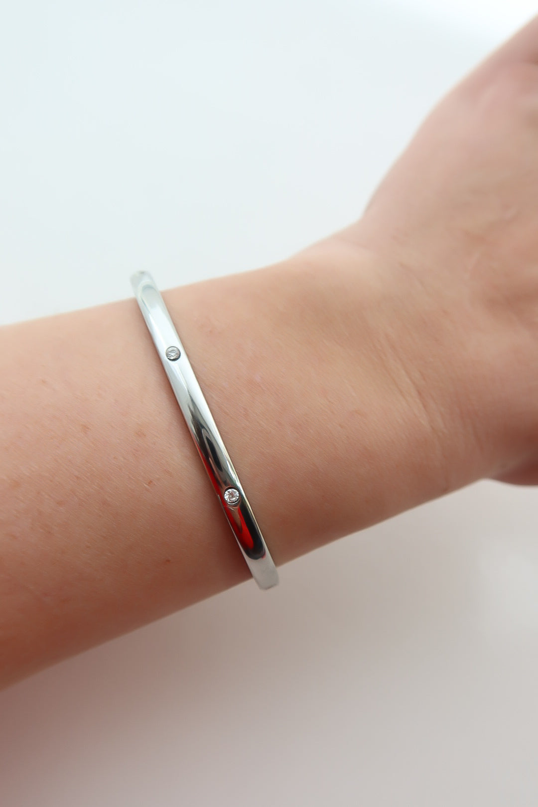 Subtle Shine Bangle - Frenky's Fashion