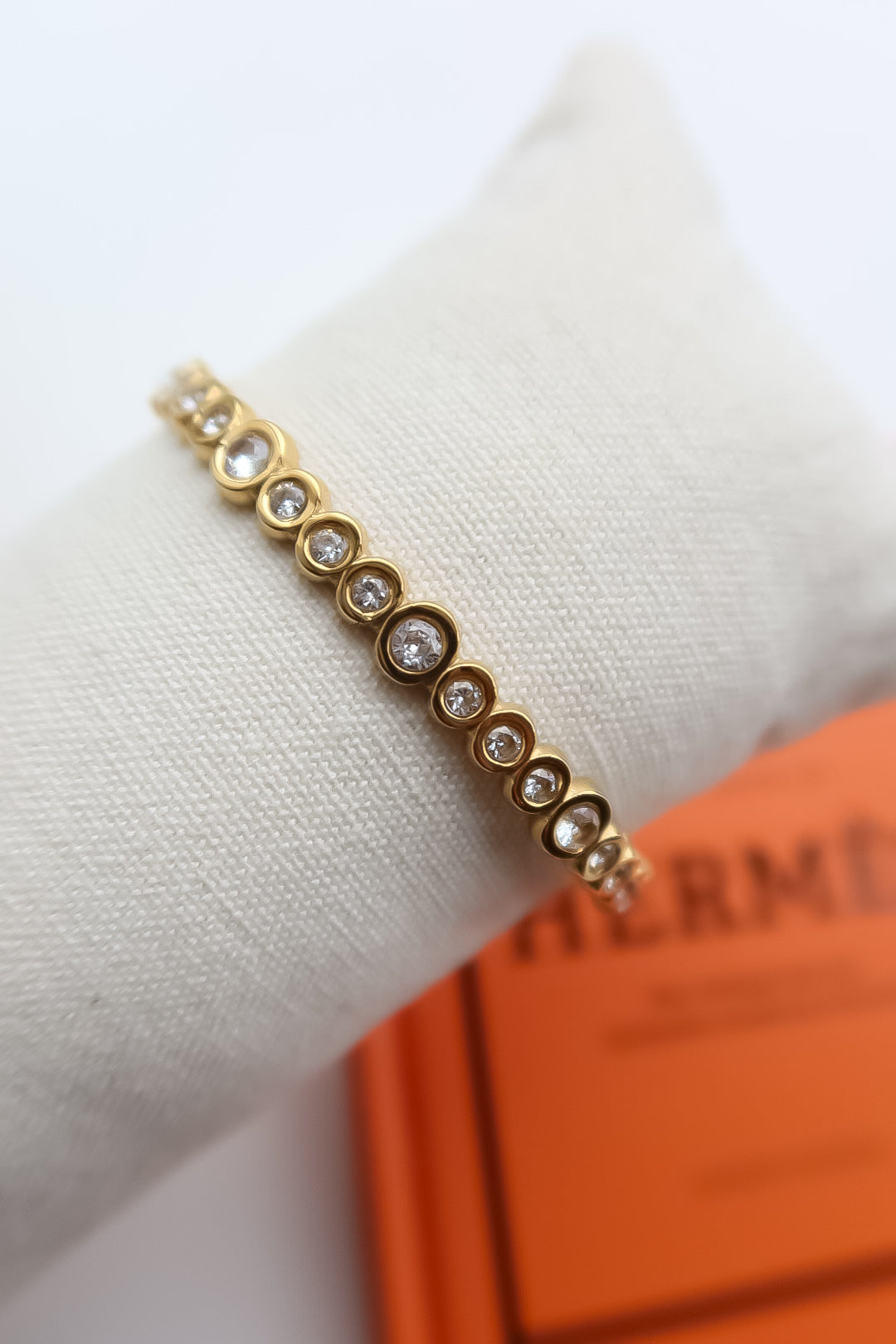 Stone Bangle - Frenky's Fashion