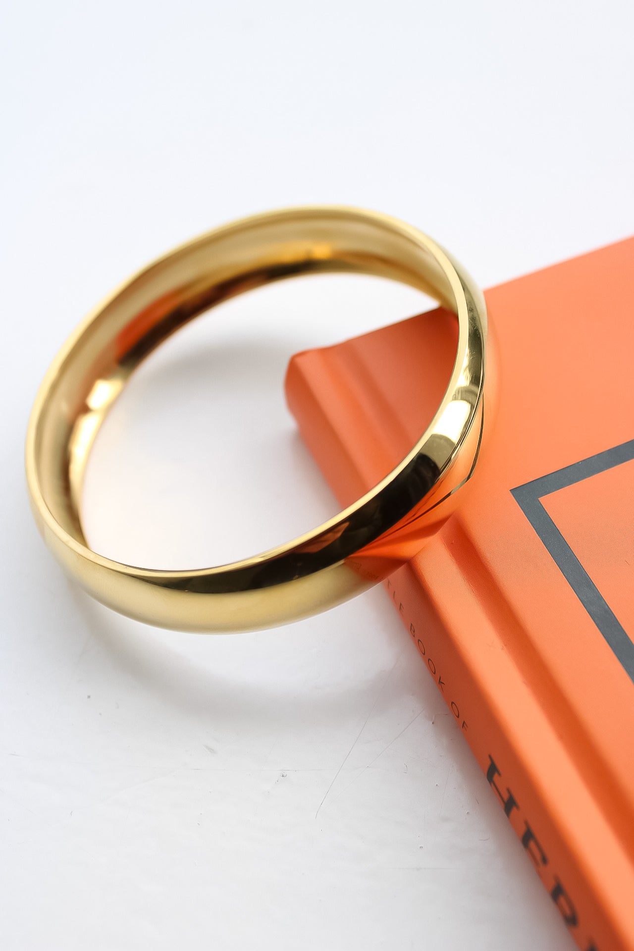 Golden Bangle - Frenky's Fashion